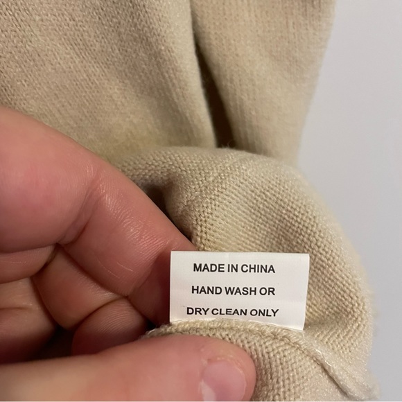 NWT Embellished Knit Cardigan Size Medium - Picture 9 of 12